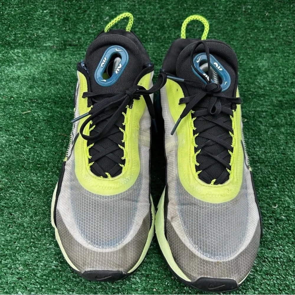 Nike Air Max 2090 Mens 11.5 White Black Volt Blue Force BV9977-101 Running Shoes